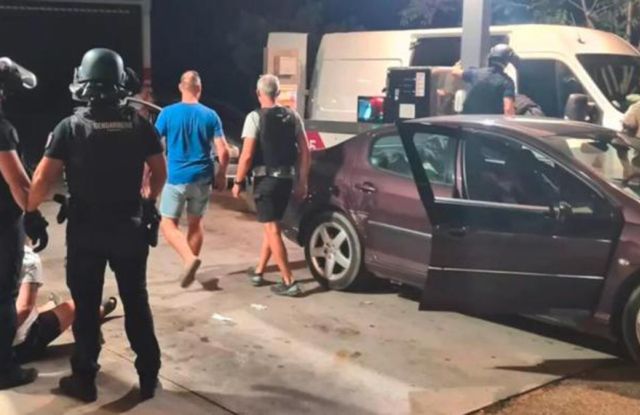 Άδειασαν 6.000 λίτρα βενζίνης από πρατήριο καυσίμων -Πώς πιάστηκαν οι κλέφτες με τους μαγνήτες