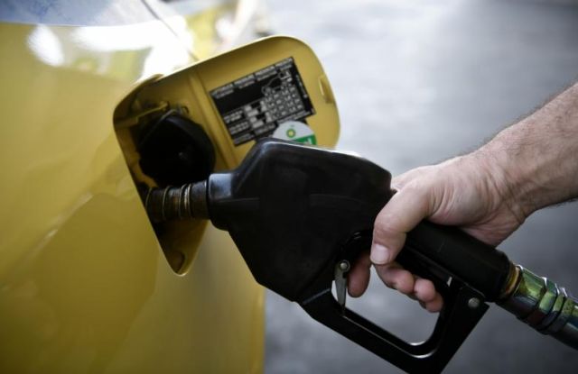 Συγκεντρωτικά Στοιχεία και Αριθμοδείκτες του Κλάδου Εμπορίας Πετρελαιοειδών για το 2021 (αρχείο PDF – διαβάστε ολόκληρη τη μελέτη του ΙΟΒΕ)