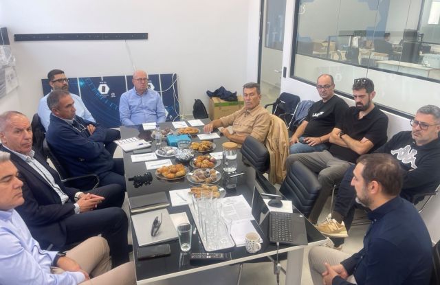 Συνάντηση ΠΟΠΕΚ και ΕΝΒΕΘ με εκπροσώπους του Σωματείου Εταιριών Υποστήριξης Πρατηρίων Υγρών Καυσίμων και Ενέργειας